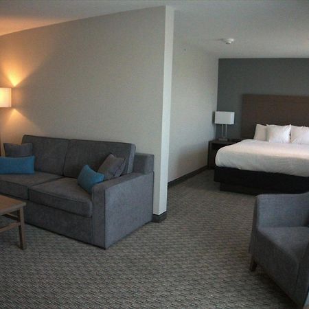 Brookstone Inn & Suites Fort Dodge Luaran gambar