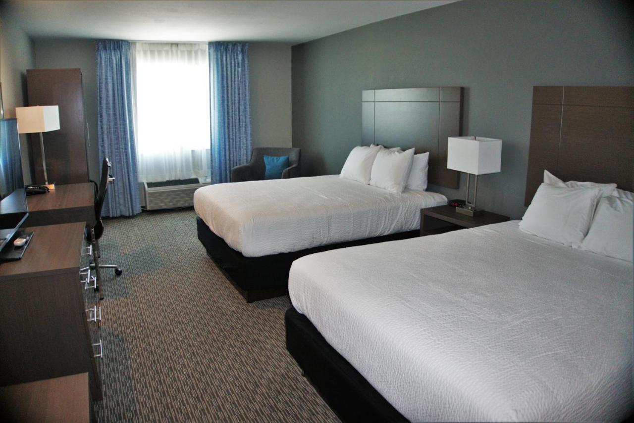 Brookstone Inn & Suites Fort Dodge Luaran gambar