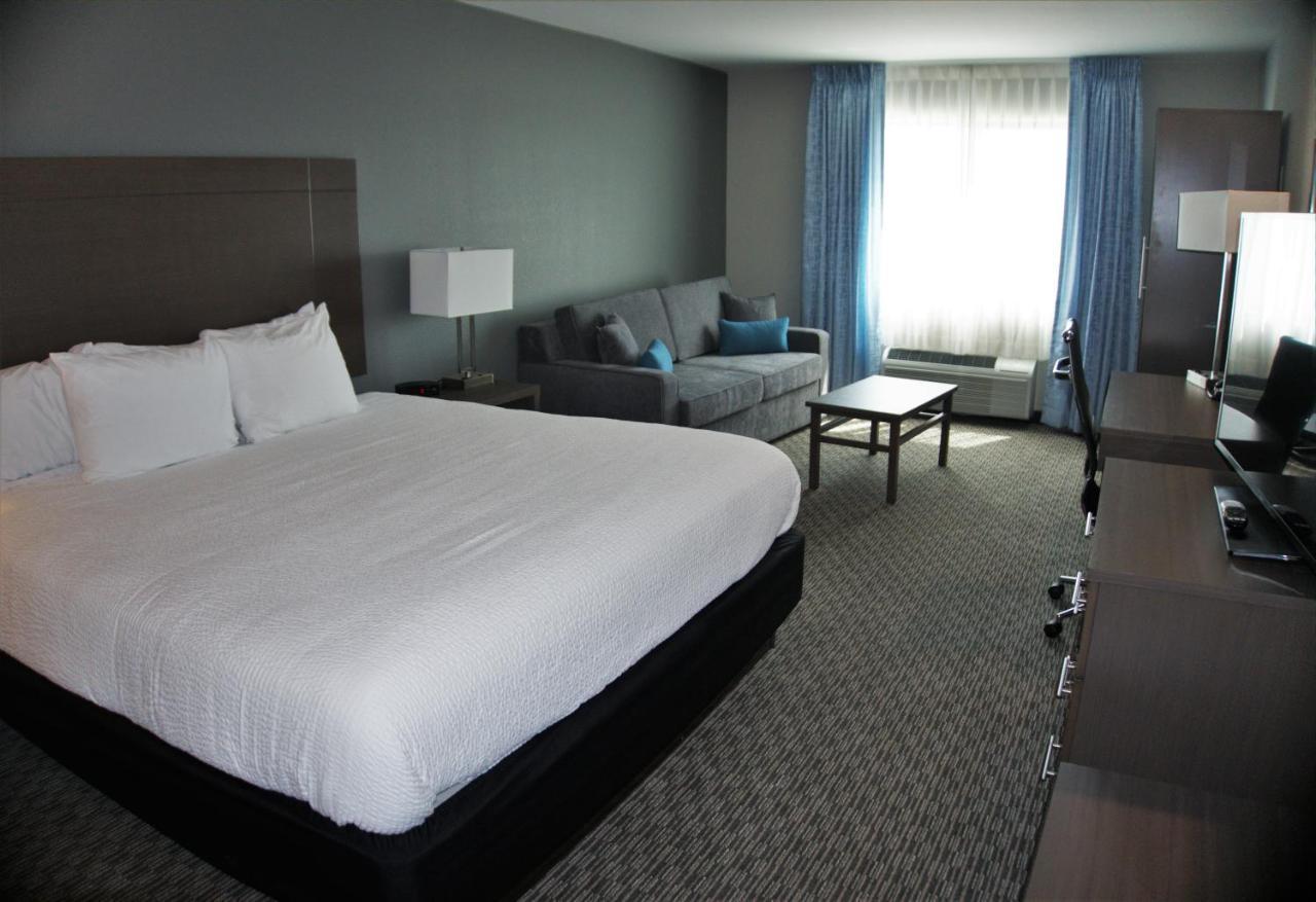 Brookstone Inn & Suites Fort Dodge Luaran gambar